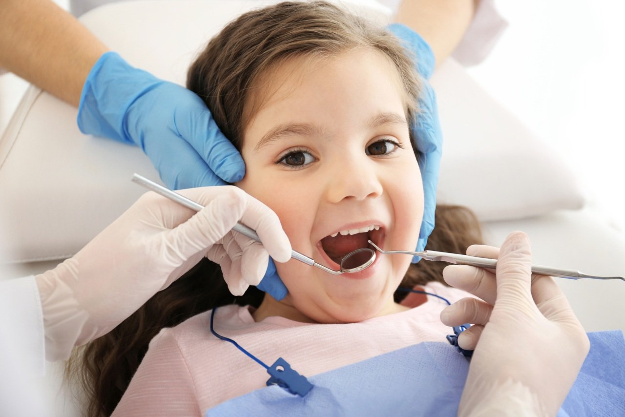 La primera visita de los niños al dentista